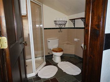 Stone Chalet B&B Inn And Event Center 安娜堡 外观 照片